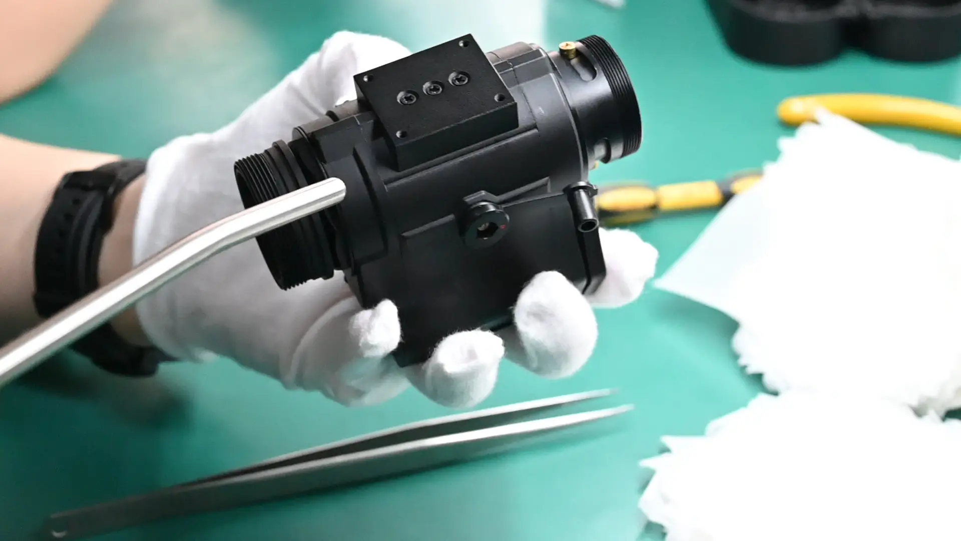 Processus de production des lunettes de vision nocturne de « En gras ? Qu’est-ce que la vision nocturne ?